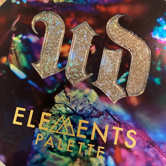Urban Decay Elements Limited Edition Eyeshadow Palette - Picture 3 of 10